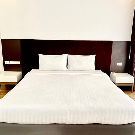 Nantiruj Tower - นันทิรุจ ทาวเวอร์ เซอร์วิสอพาร์ทเม้นท์ สุขุมวิท ซอย 8 Apartment กรุงเทพมหานคร ภายนอก รูปภาพ