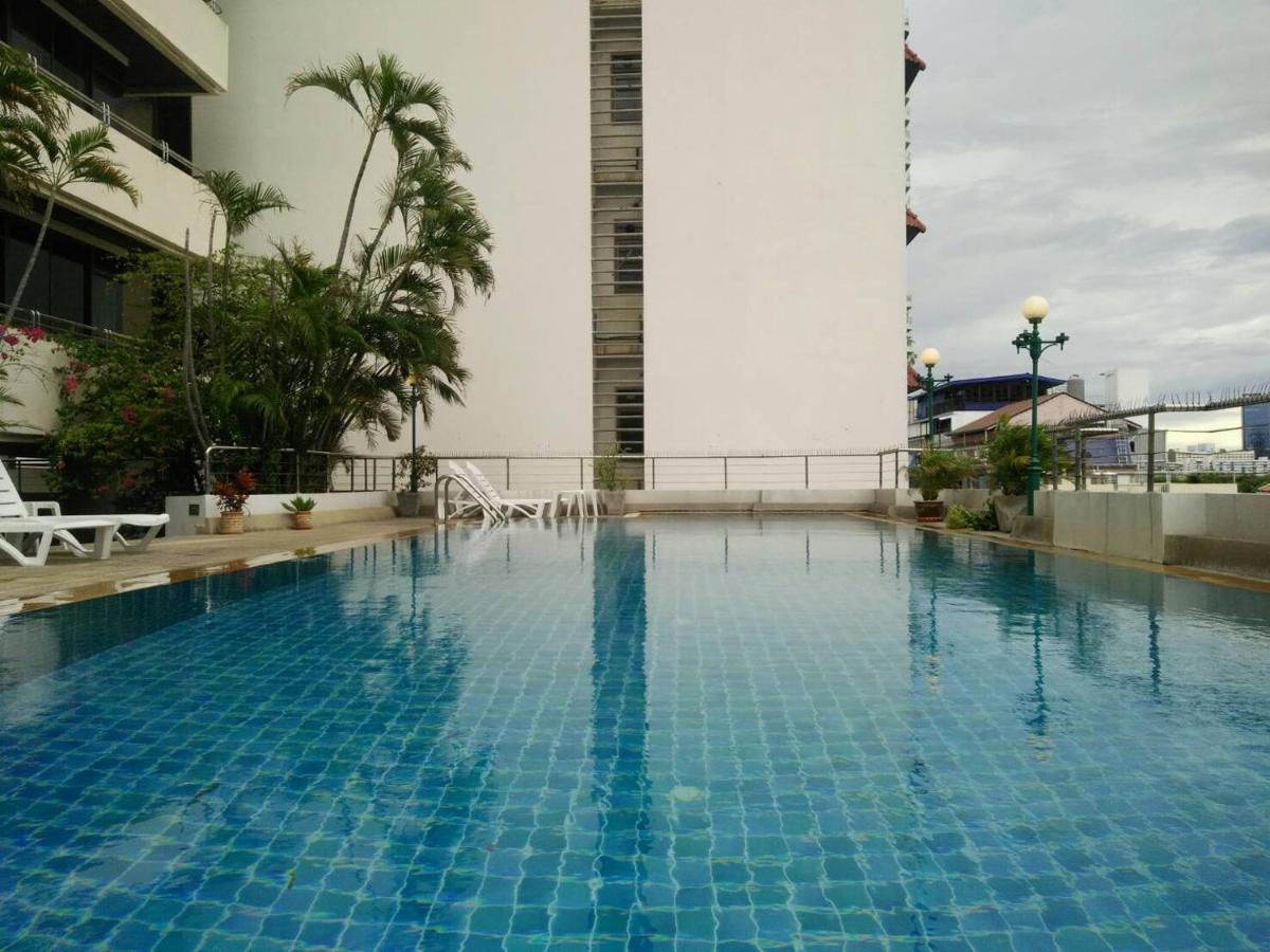 Nantiruj Tower - นันทิรุจ ทาวเวอร์ เซอร์วิสอพาร์ทเม้นท์ สุขุมวิท ซอย 8 Apartment กรุงเทพมหานคร ภายนอก รูปภาพ